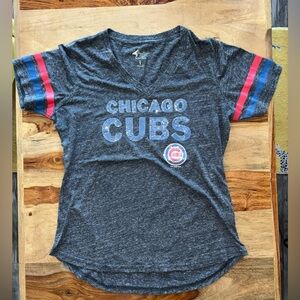 Women's Chicago Cubs G-III 4Her by Carl Banks Logo Graphic Fitted T-shirt